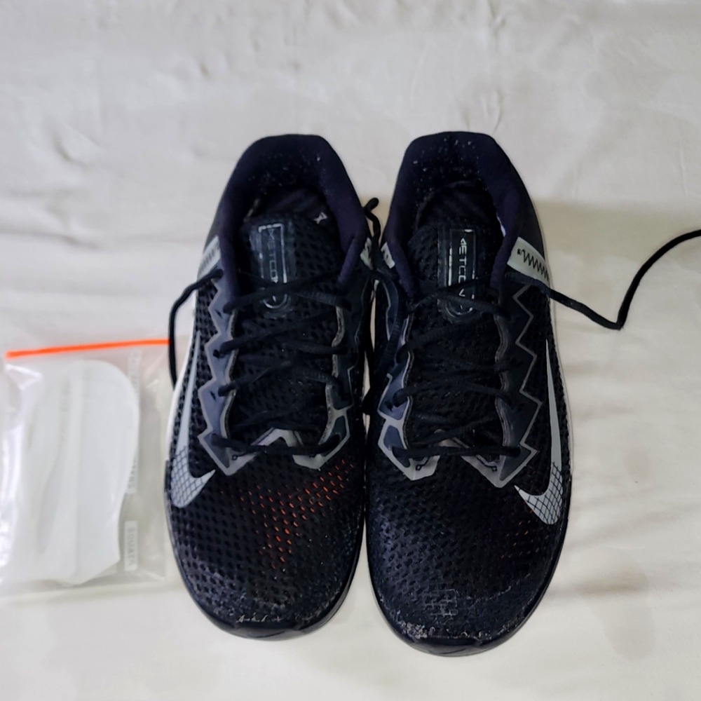 Nike Metcon shoes with inserts size 10.5